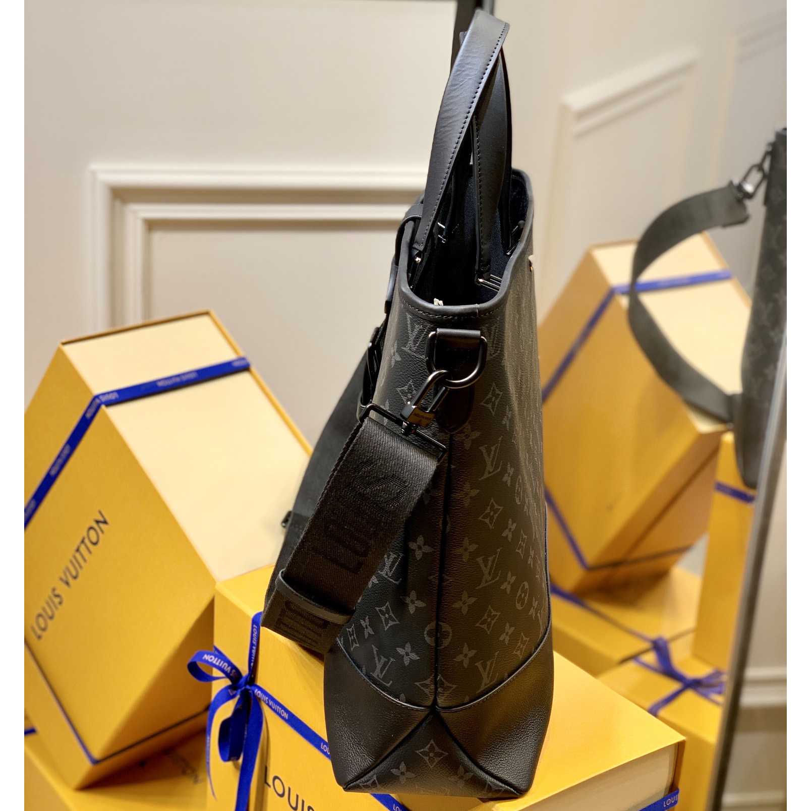 Louis Vuitton Saumur Tote(38-37-13cm) M45914 - DopestKickz