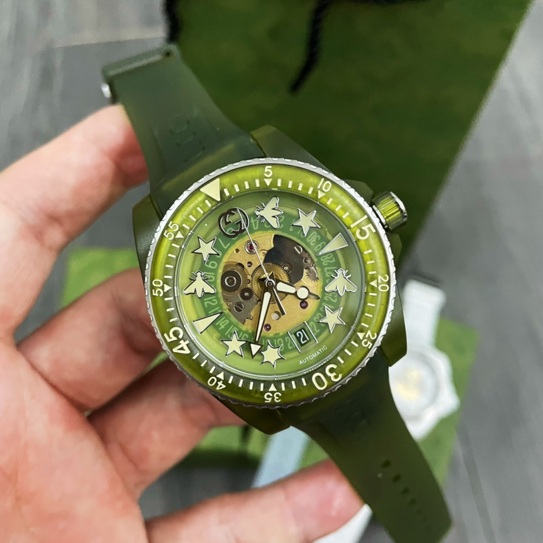 Gucci Dive Watch, 40mm - DopestKickz