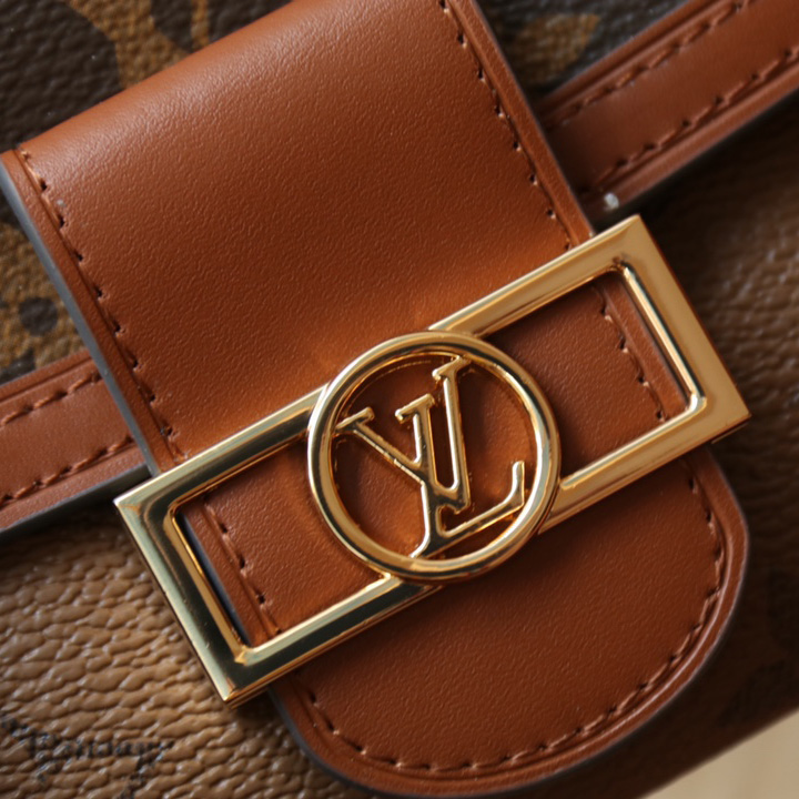 Louis Vuitton Dauphine Compact Wallet (12-9.5-3.5cm)   M68725 - DopestKickz