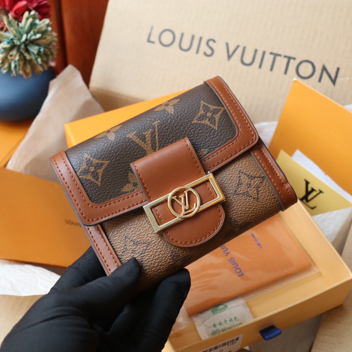 Louis Vuitton Dauphine Compact Wallet (12-9.5-3.5cm)   M68725 - DopestKickz