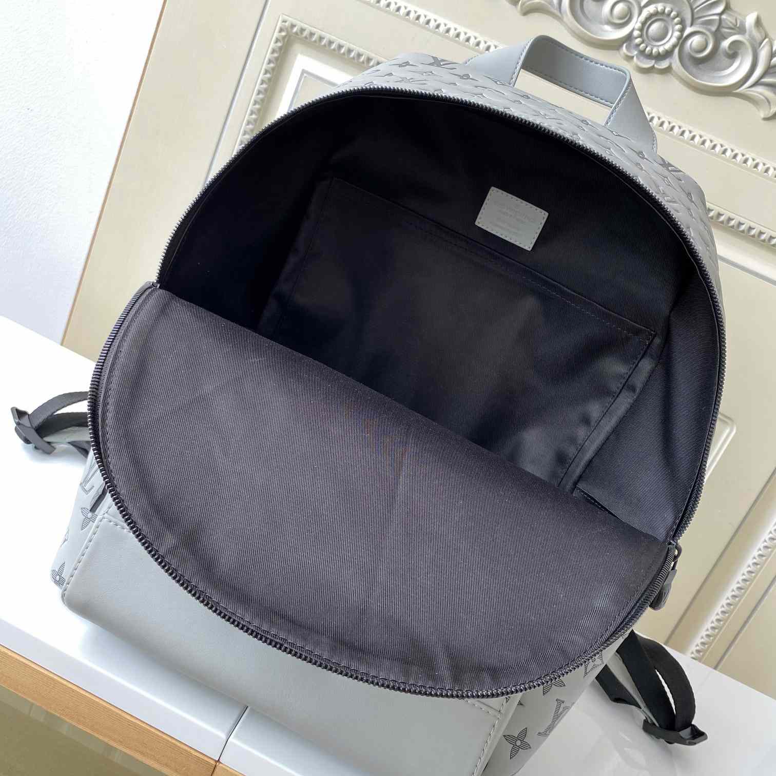 Louis Vuitton Backpack (33-41-18cm)  M46105 - DopestKickz