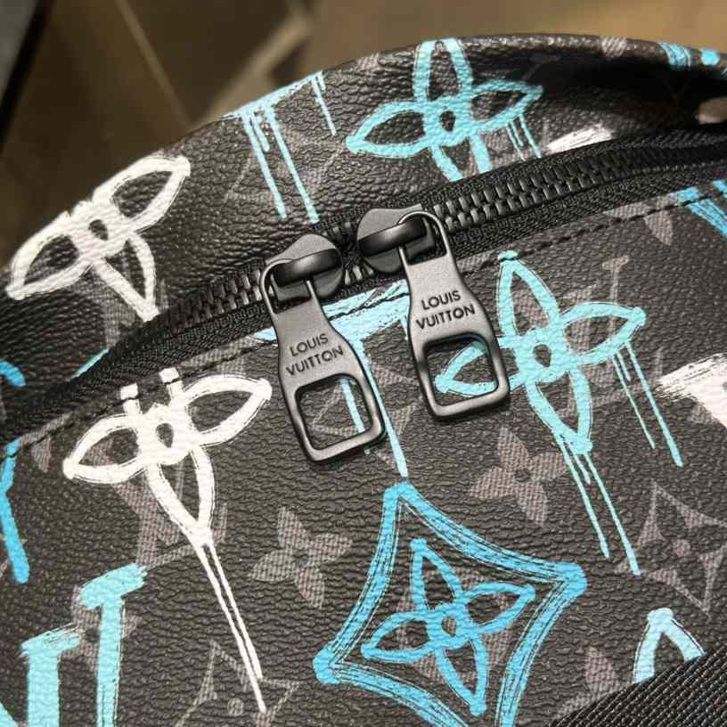 Louis Vuitton Discovery Bumbag(44-15-9cm)     M21397 - DopestKickz