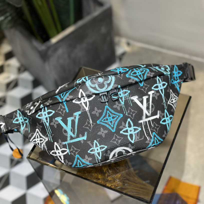 Louis Vuitton Discovery Bumbag(44-15-9cm)     M21397 - DopestKickz