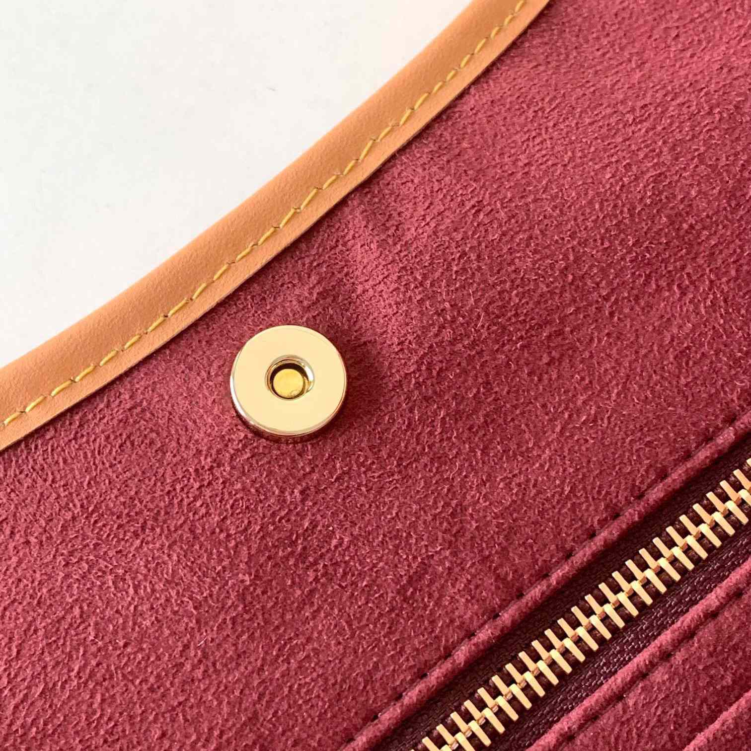 Louis Vuitton Carryall MM (39-30-15cm)     M46197 - DopestKickz