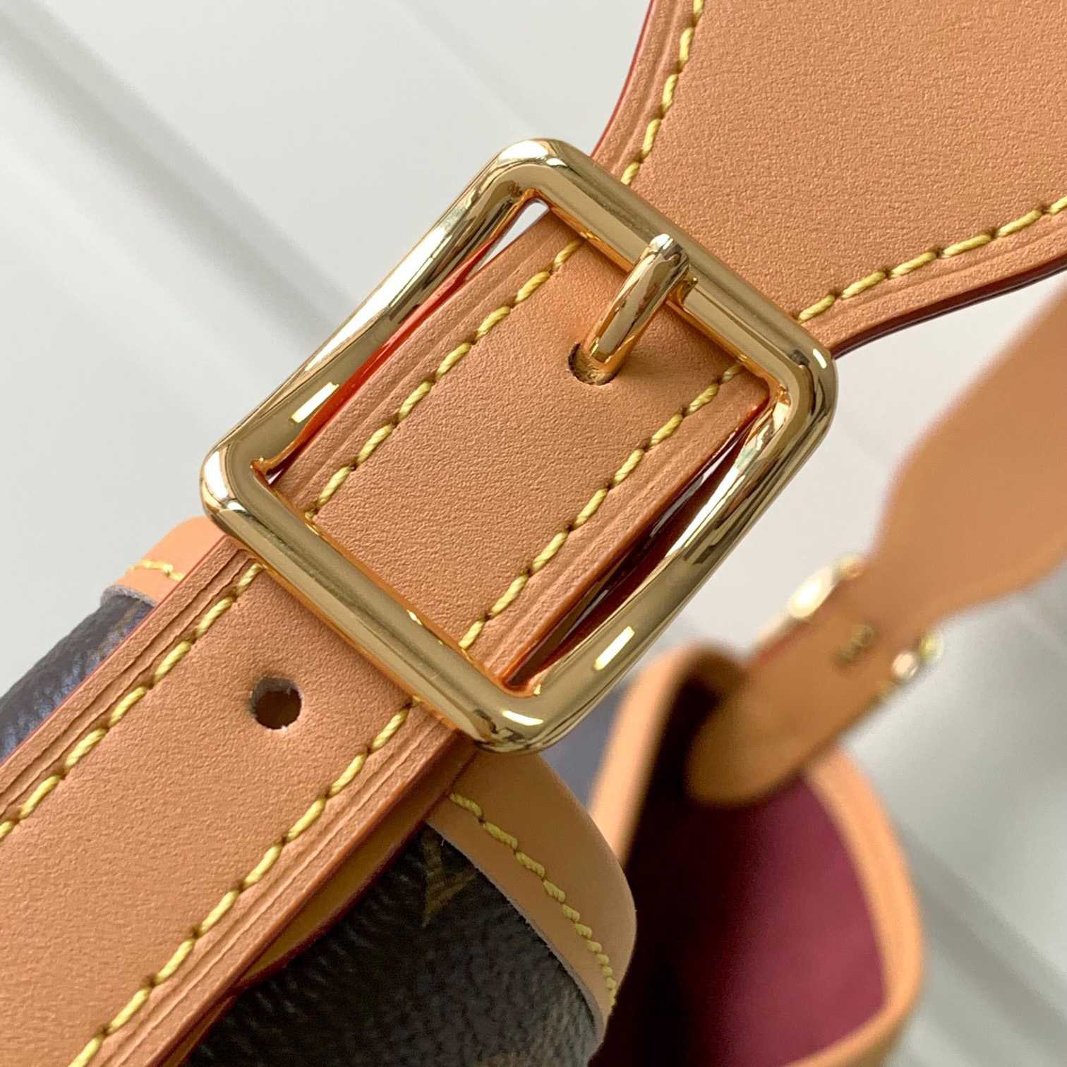 Louis Vuitton Carryall MM (39-30-15cm)     M46197 - DopestKickz