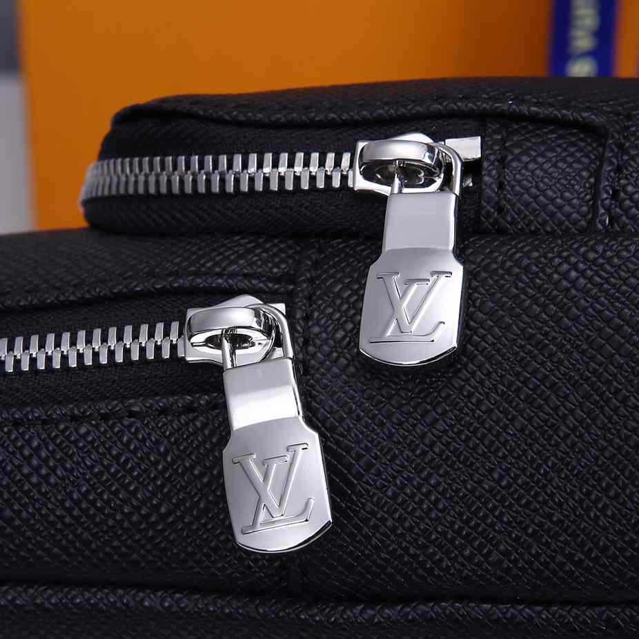 Louis Vuitton Avenue Sling Bag(20-31-10cm)   M30443 - DopestKickz