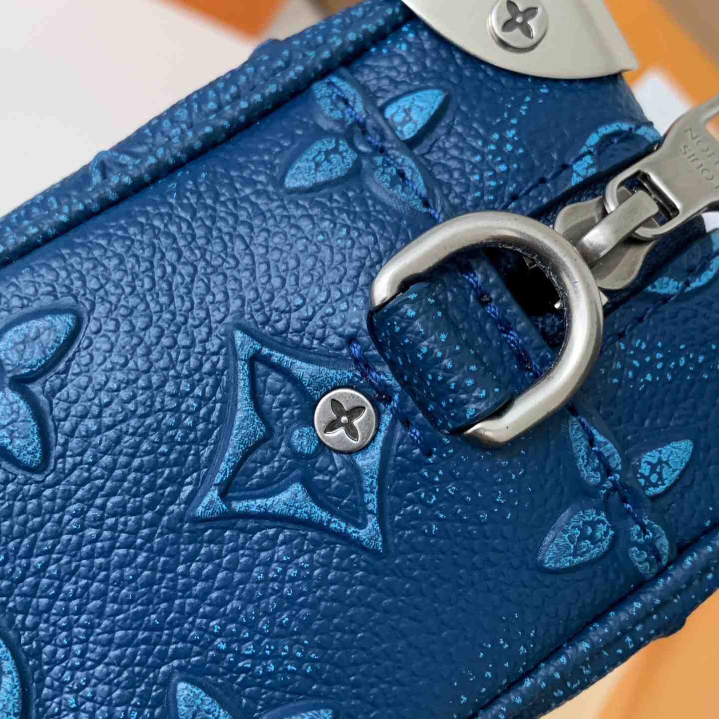 Louis Vuitton Mini Soft Trunk(18.5-13-8CM)  M21368 - DopestKickz