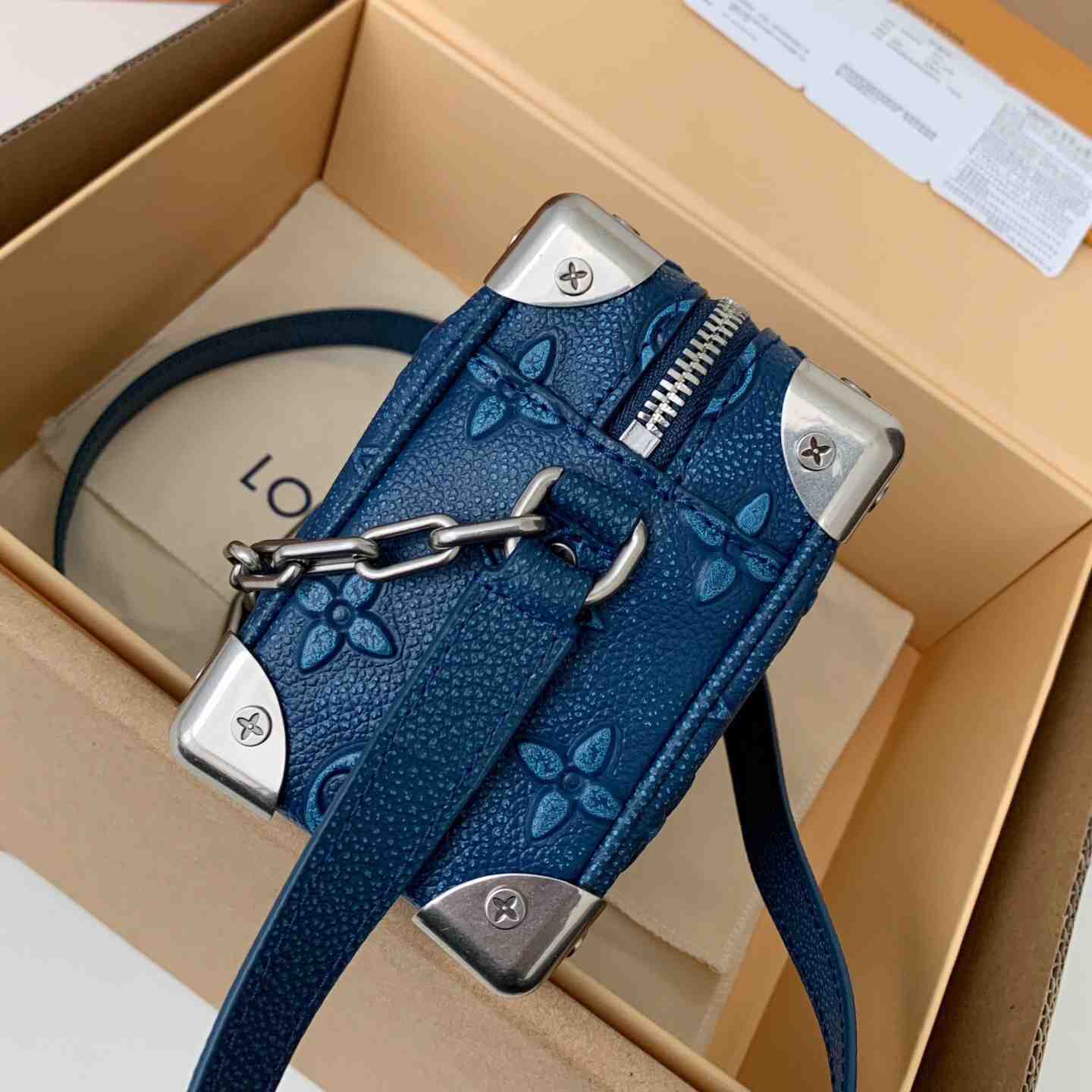 Louis Vuitton Mini Soft Trunk(18.5-13-8CM)  M21368 - DopestKickz