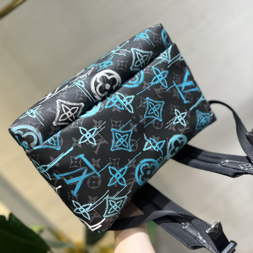 Louis Vuitton Discovery Backpack(30-40-20cm)  M21395 - DopestKickz