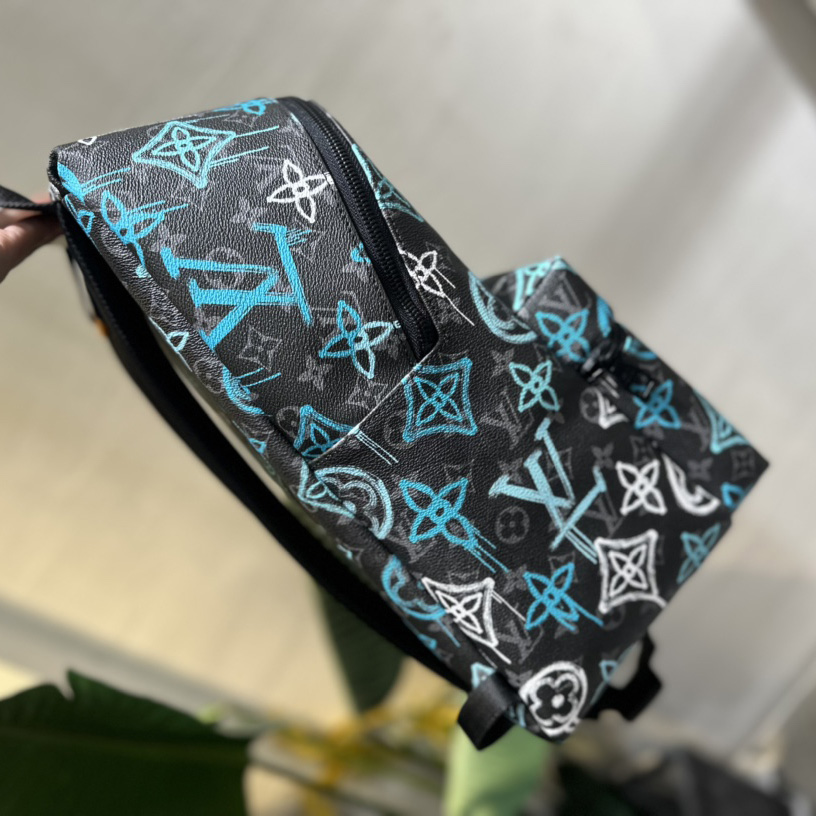 Louis Vuitton Discovery Backpack(30-40-20cm)  M21395 - DopestKickz
