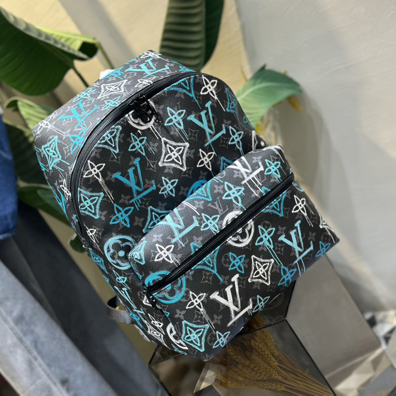 Louis Vuitton Discovery Backpack(30-40-20cm)  M21395 - DopestKickz