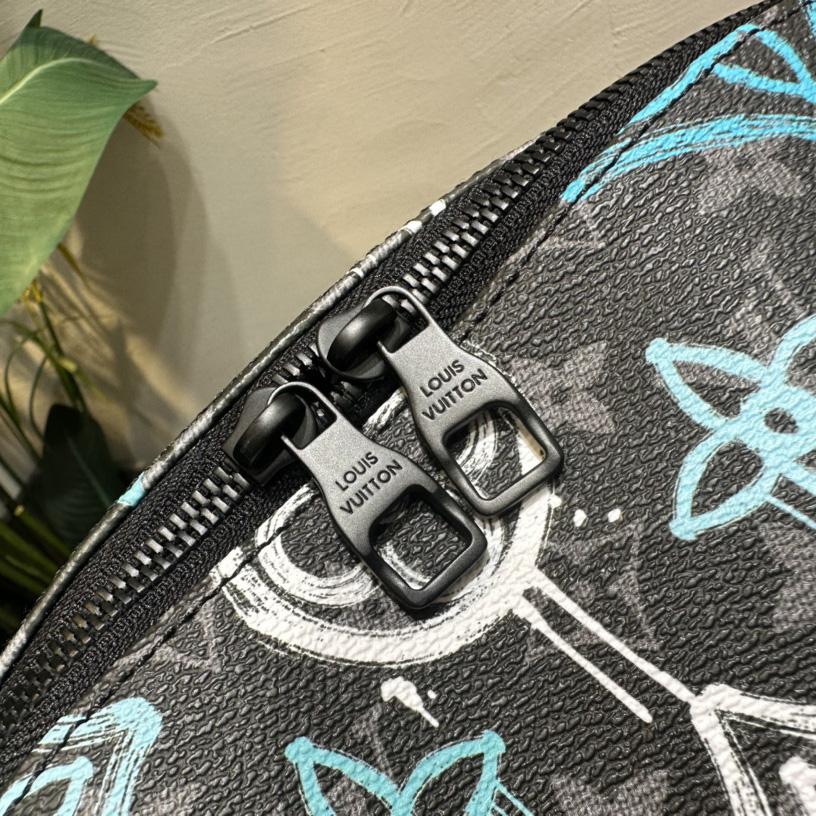 Louis Vuitton Discovery Backpack(30-40-20cm)  M21395 - DopestKickz