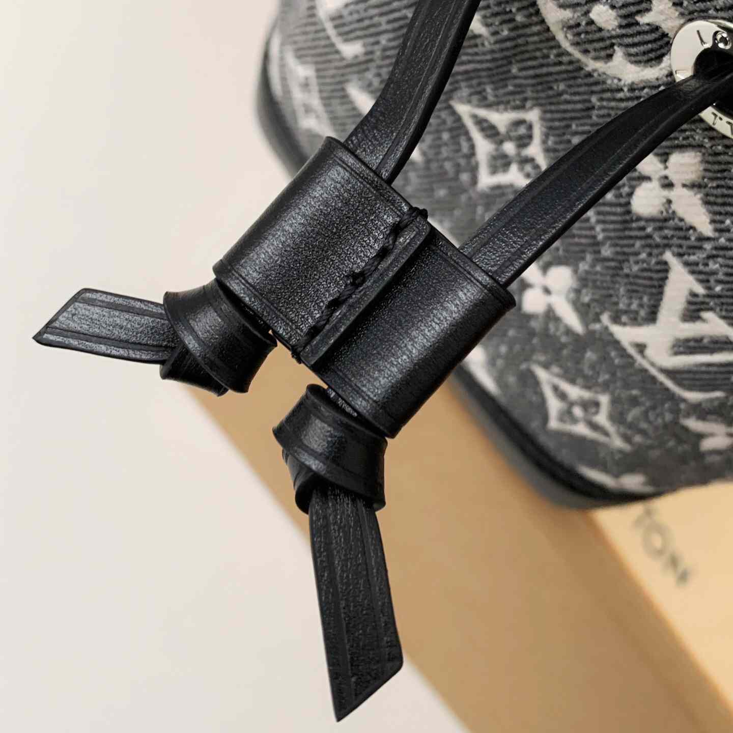 Louis Vuitton Nano Noe(13-16-10m) - DopestKickz