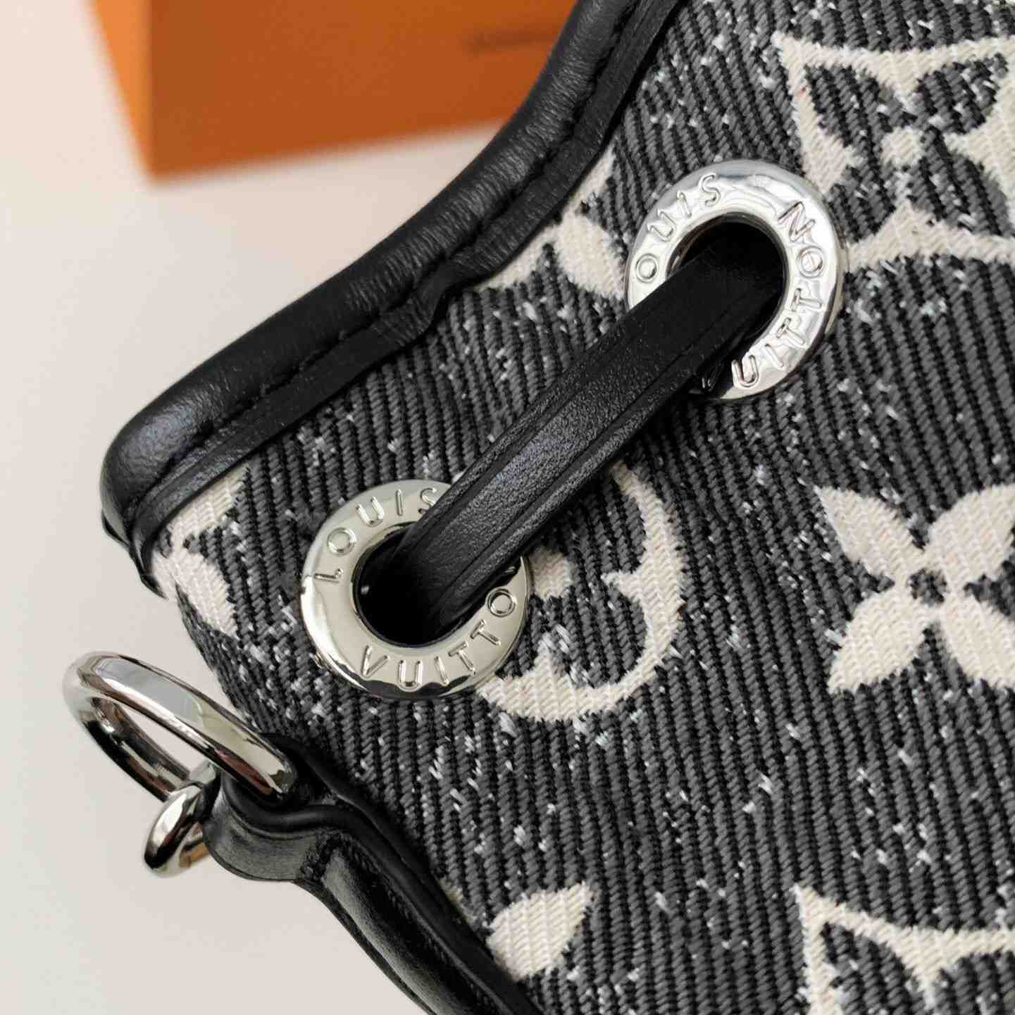 Louis Vuitton Nano Noe(13-16-10m) - DopestKickz