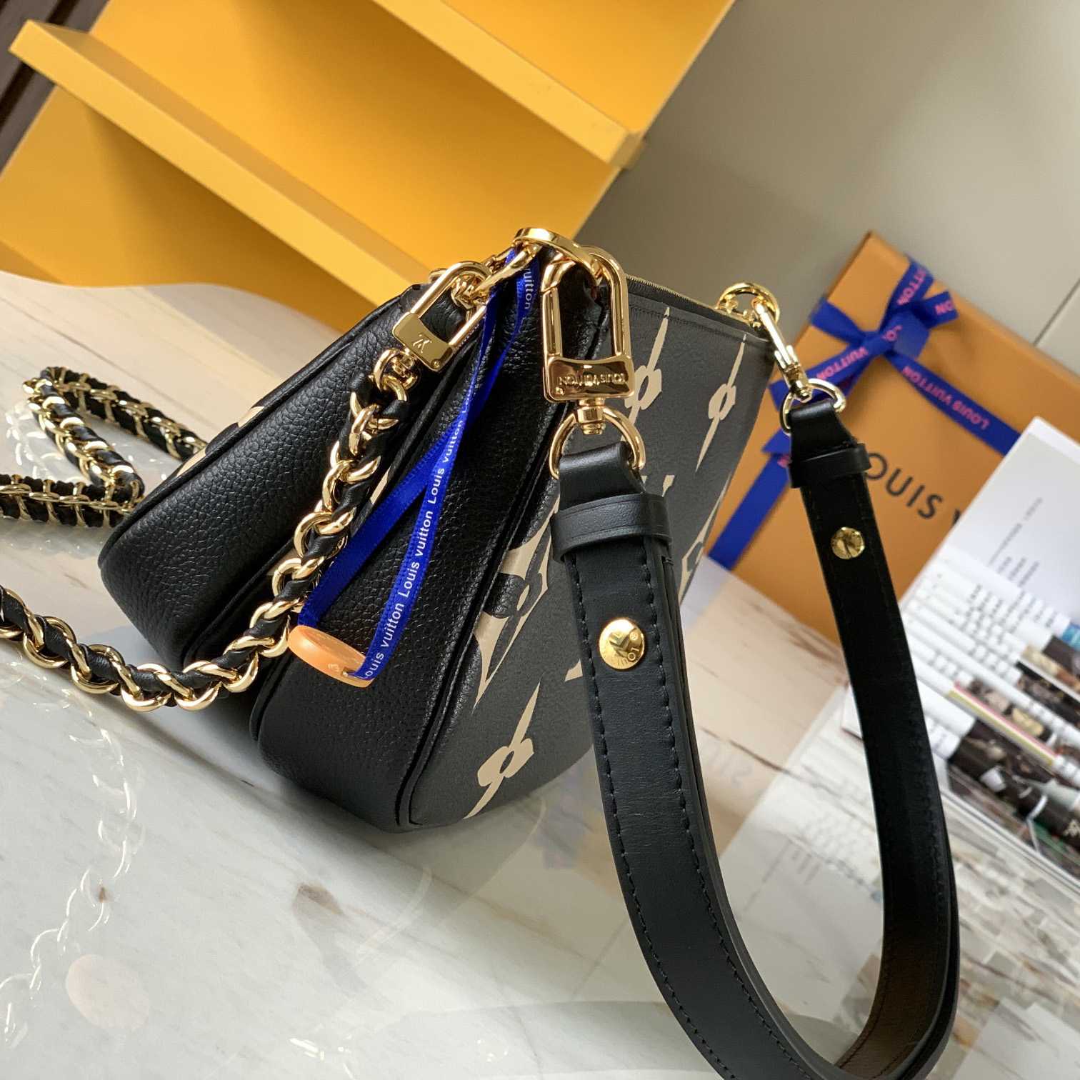 Louis Vuitton Multi Pochette Accessoires(25 x 14.5 x 4.5cm) M45777 - DopestKickz