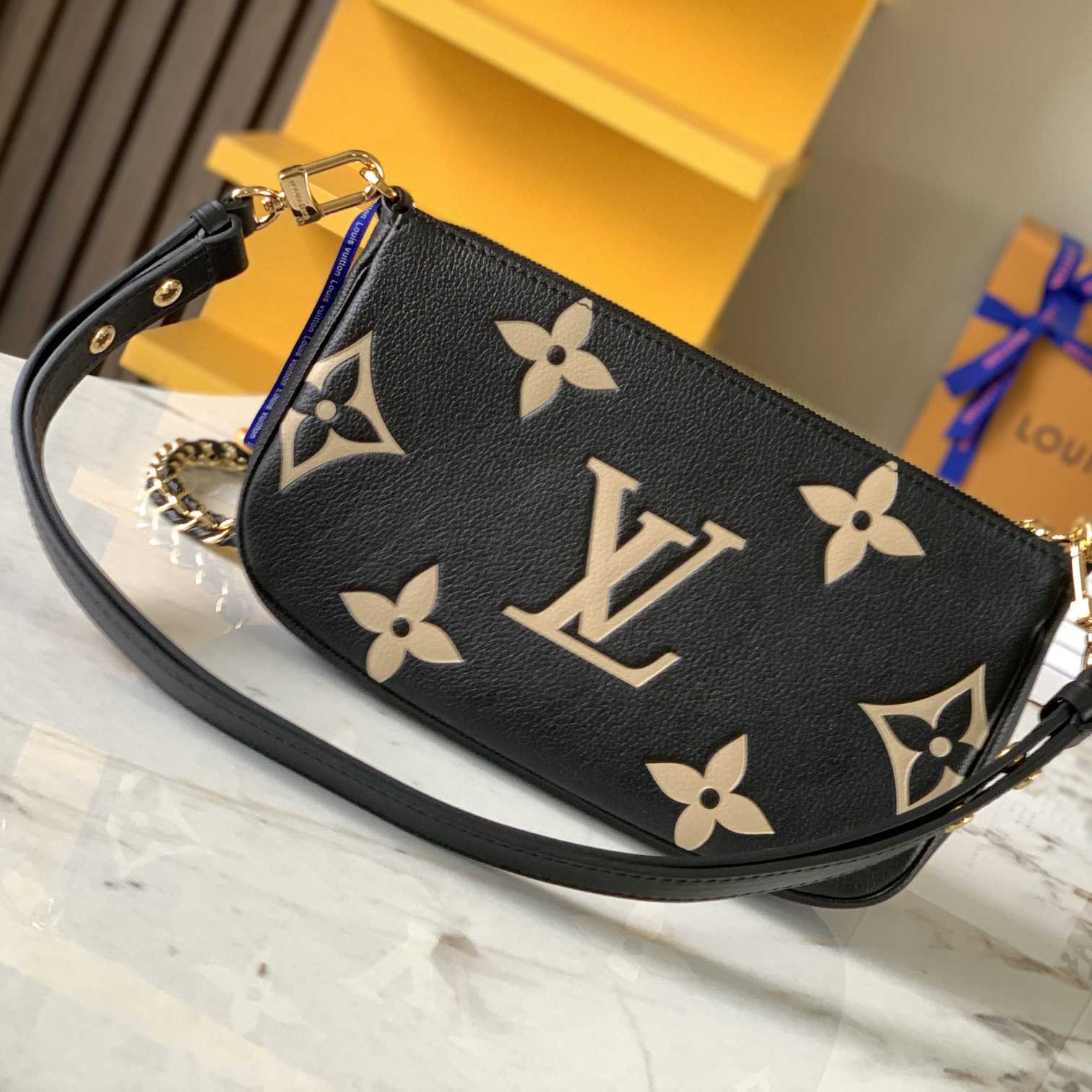 Louis Vuitton Multi Pochette Accessoires(25 x 14.5 x 4.5cm) M45777 - DopestKickz