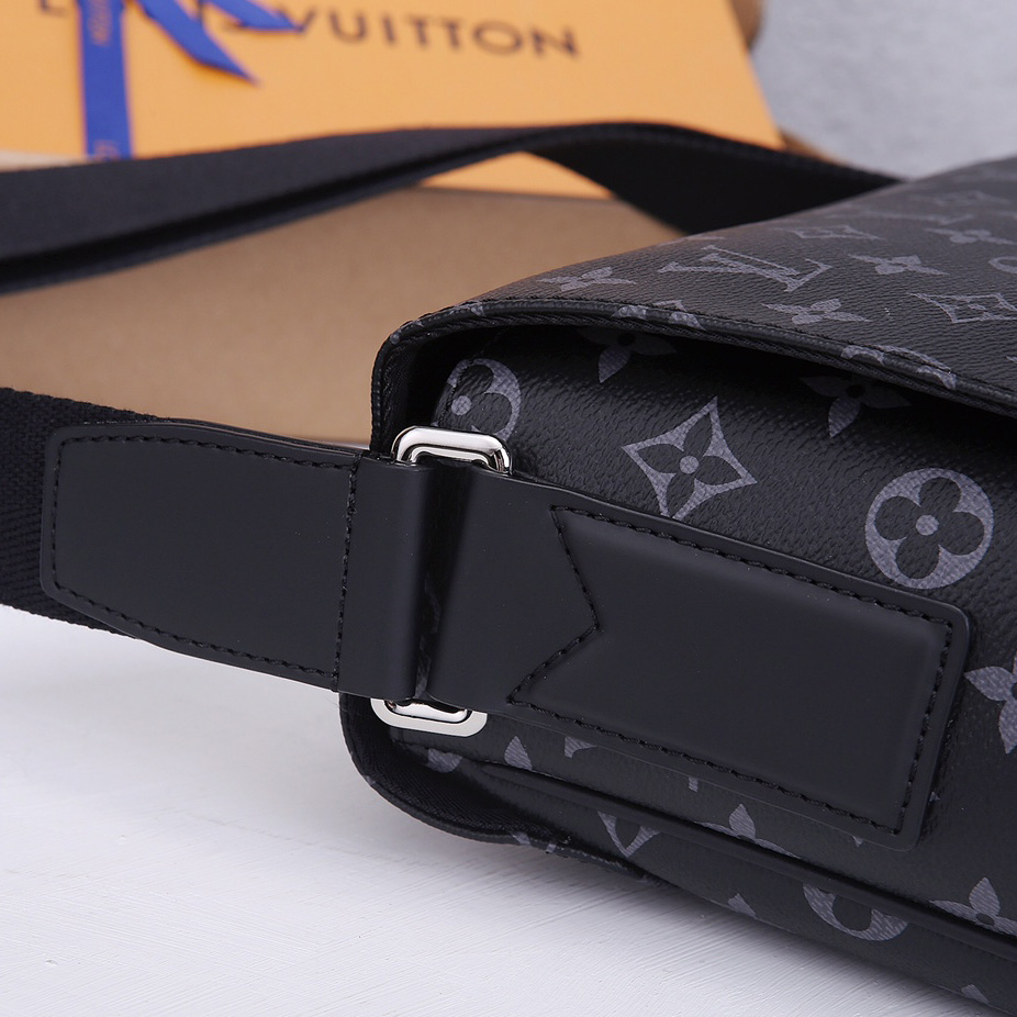 Louis Vuitton Monogram Shoulder Bag (31x27x8CM)   M44001 - DopestKickz