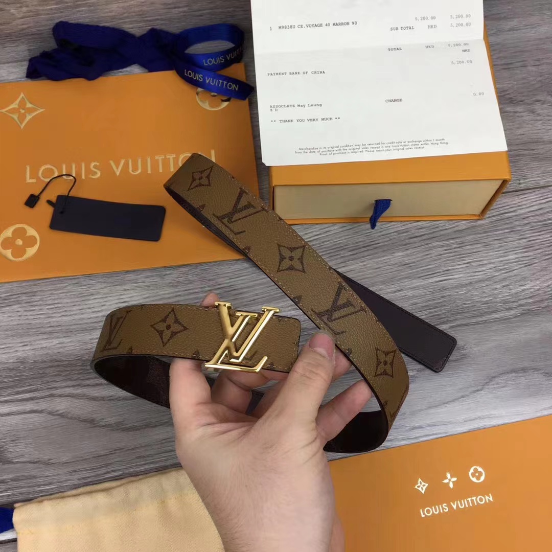 Louis Vuitton LV Iconic 30mm Reversible Belt    M0149V - DopestKickz