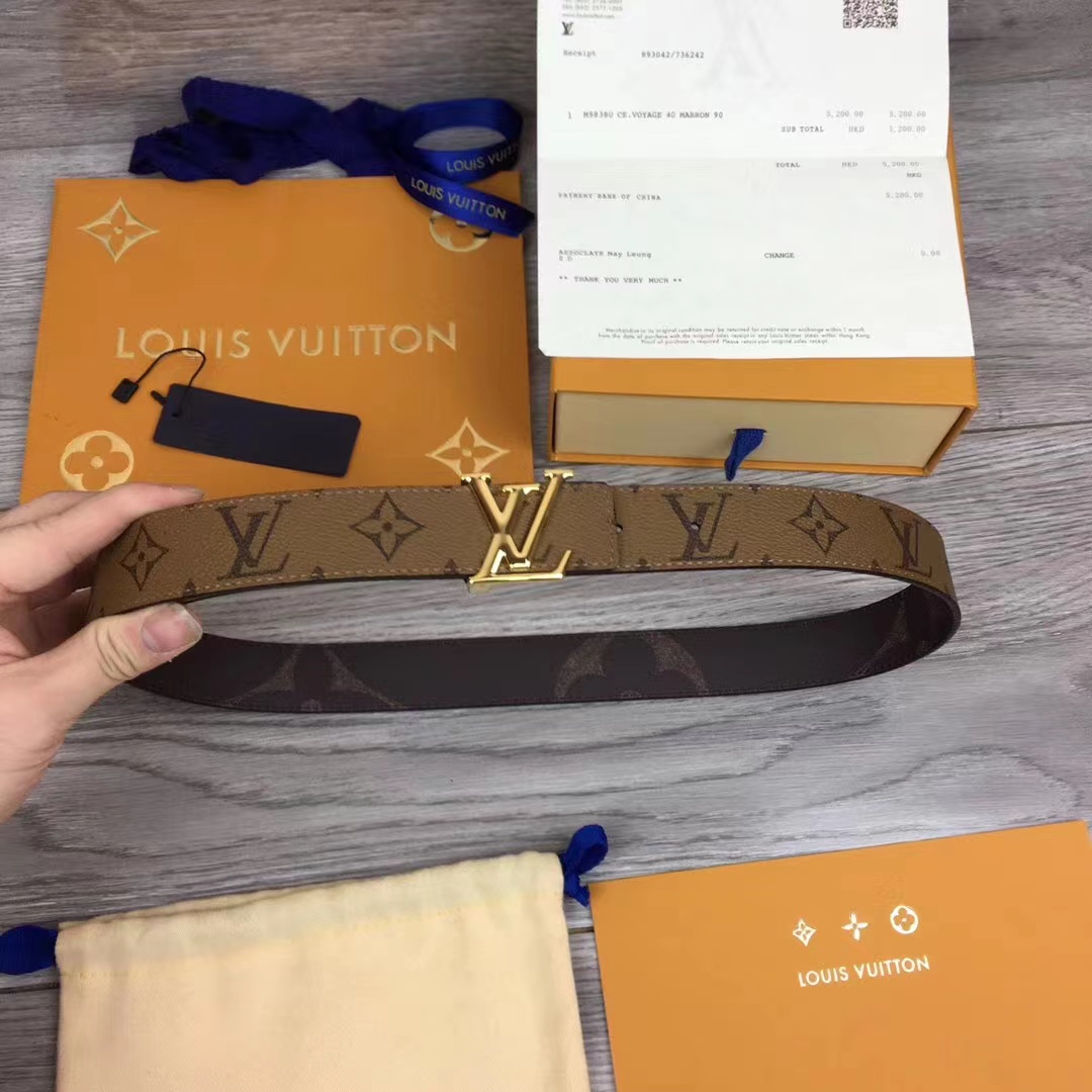 Louis Vuitton LV Iconic 30mm Reversible Belt    M0149V - DopestKickz