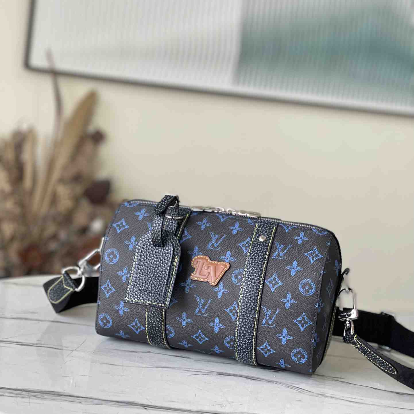 Louis Vuitton City Keepall(27-17-13cm)   M46339 - DopestKickz