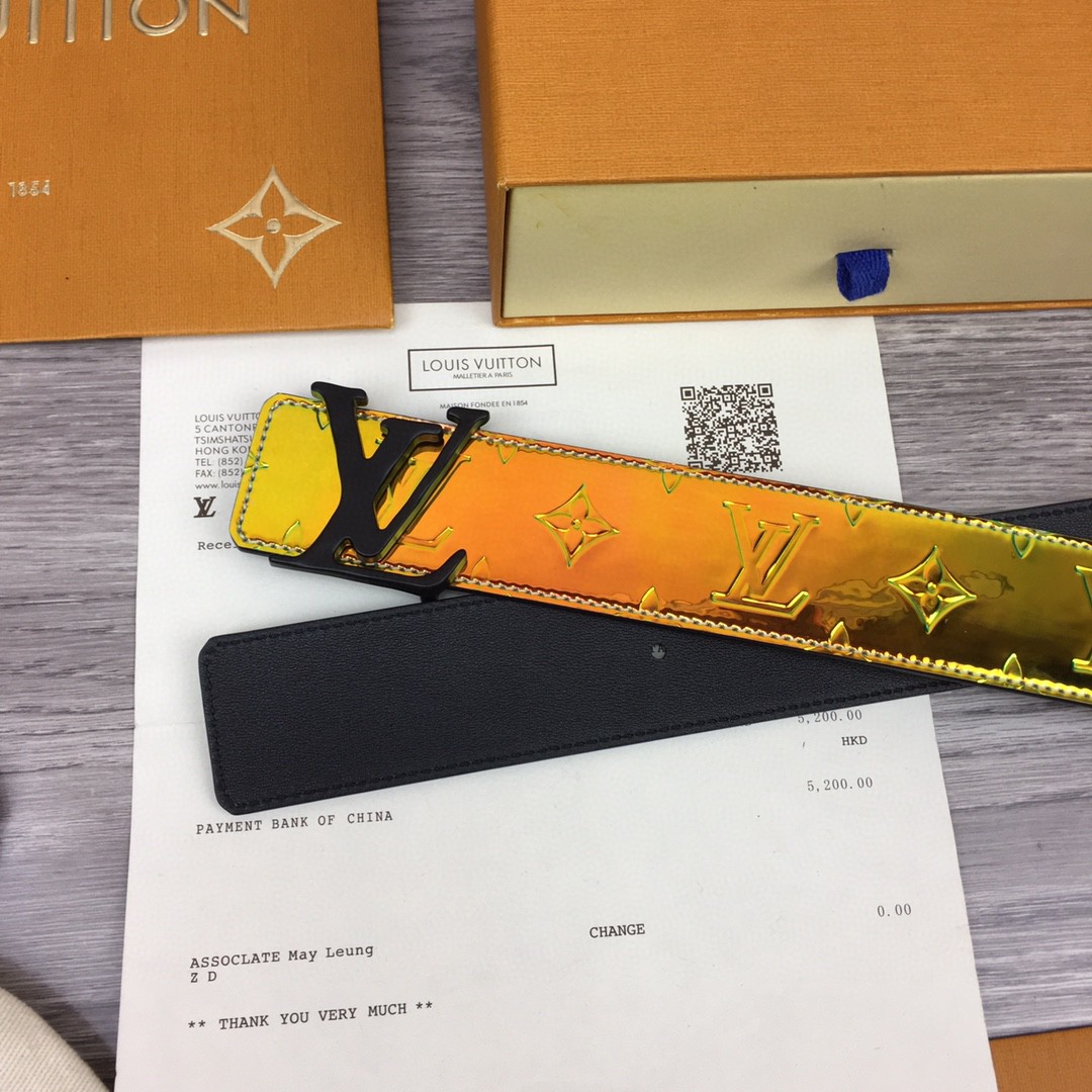 Louis Vuitton 40MM Reversible Belt - DopestKickz