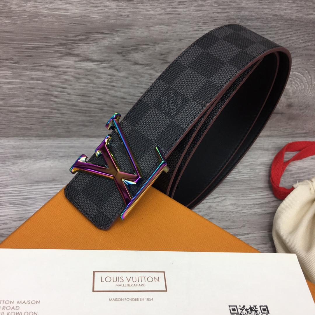 Louis Vuitton  LV Initiales 40mm Reversible Belt - DopestKickz