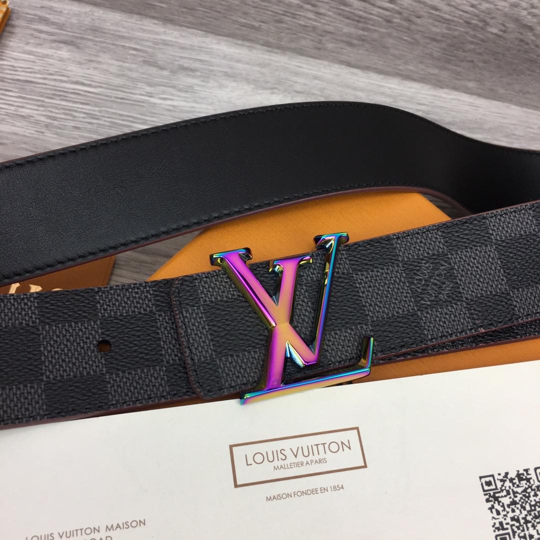 Louis Vuitton  LV Initiales 40mm Reversible Belt - DopestKickz