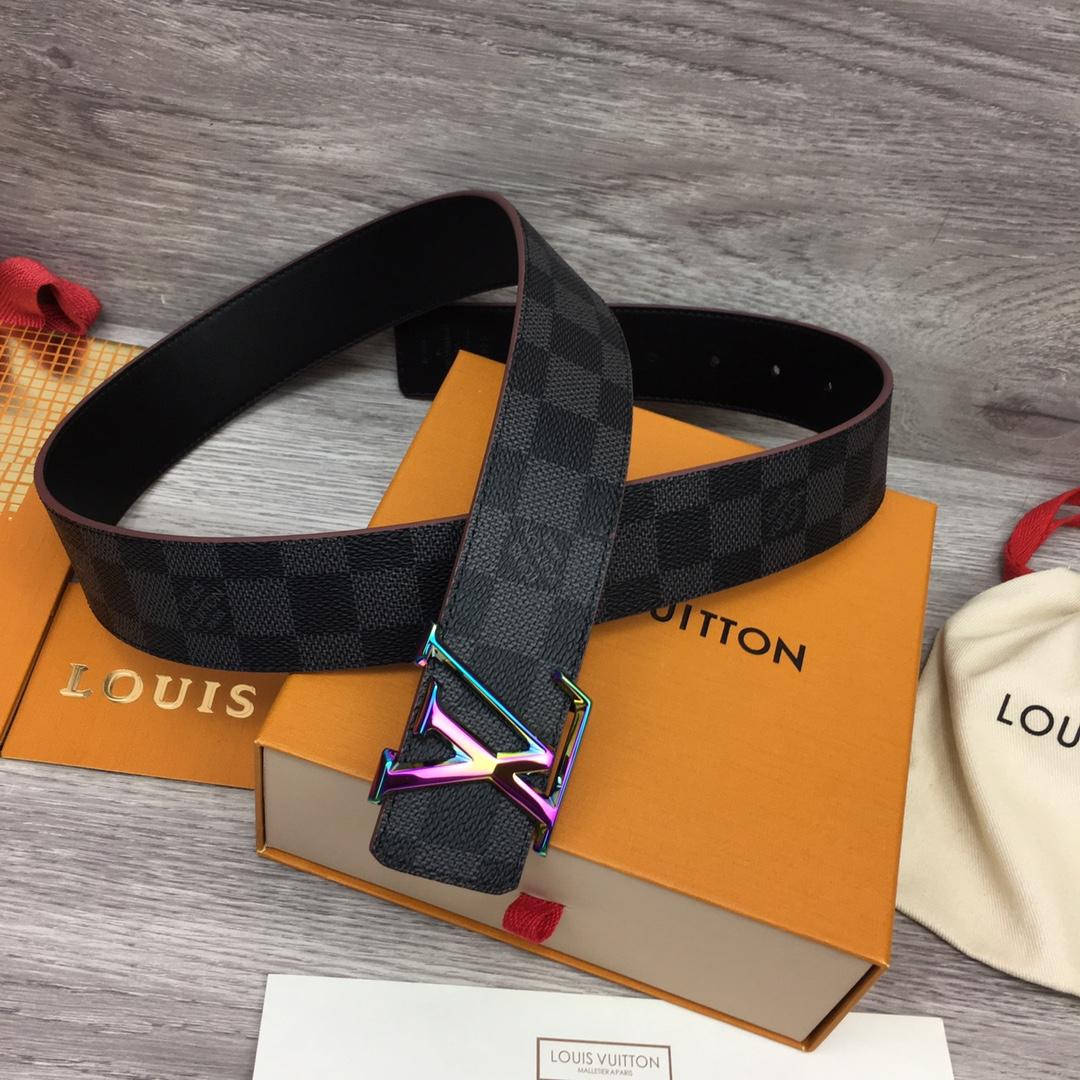 Louis Vuitton  LV Initiales 40mm Reversible Belt - DopestKickz