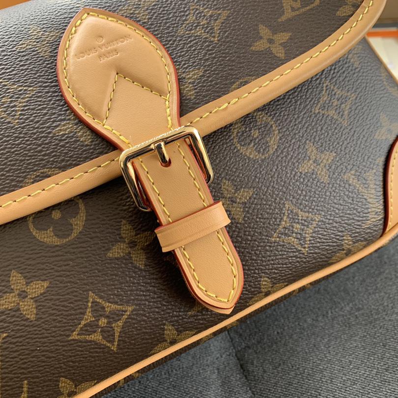 Louis Vuitton Diane(25-9-15cm)   M45985 - DopestKickz