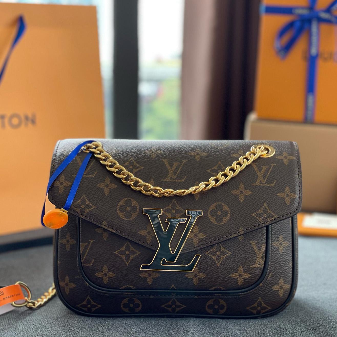 Louis Vuitton Passy(24-17-12cm)   M45592 - DopestKickz