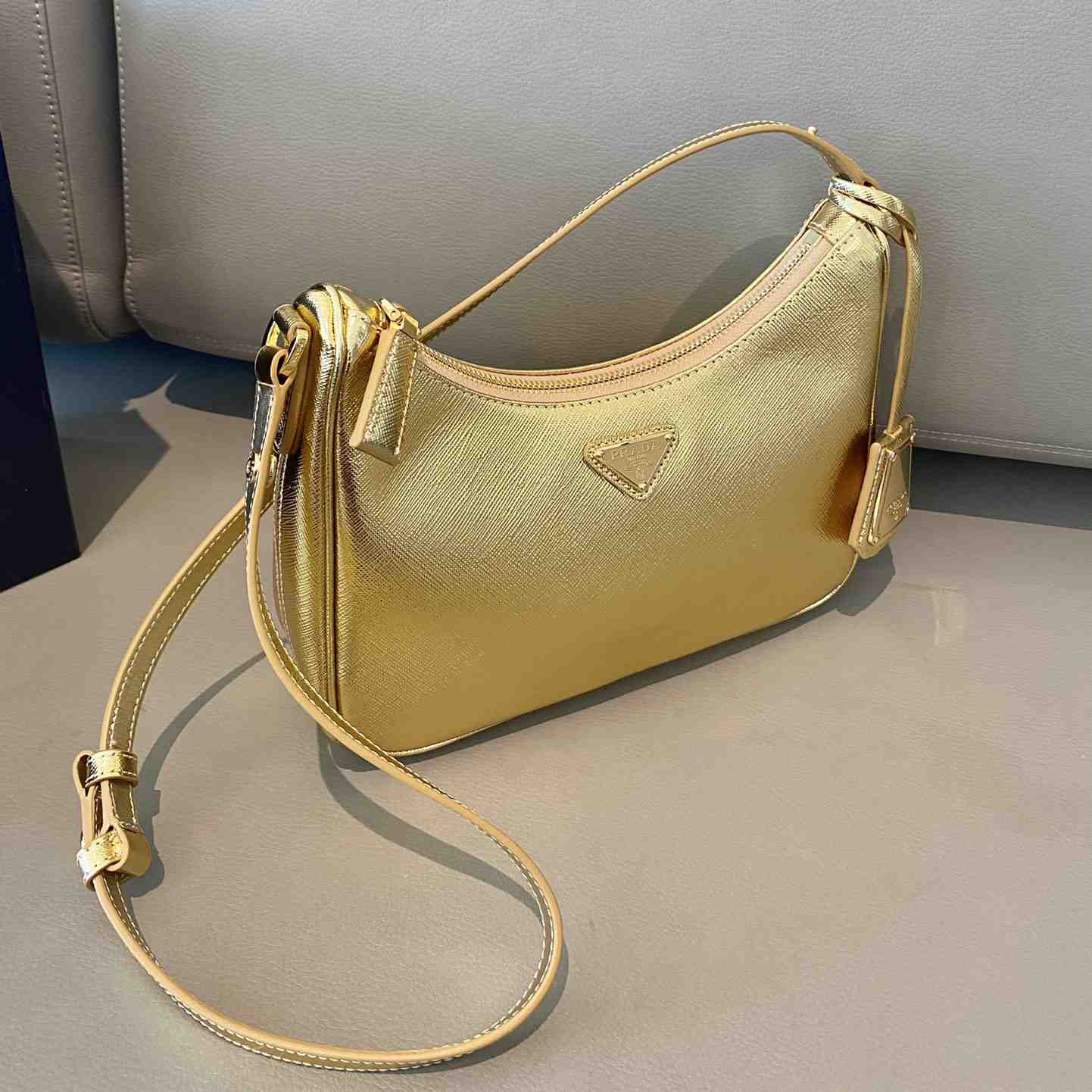 Prada Saffiano Leather Mini Bag(23-17-6.5cm) - DopestKickz