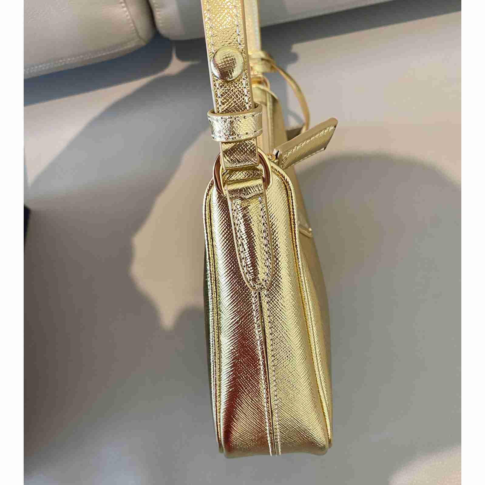 Prada Saffiano Leather Mini Bag(23-17-6.5cm) - DopestKickz