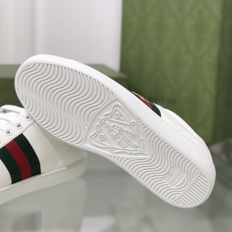 Gucci Ace Sneaker With Bee - DopestKickz