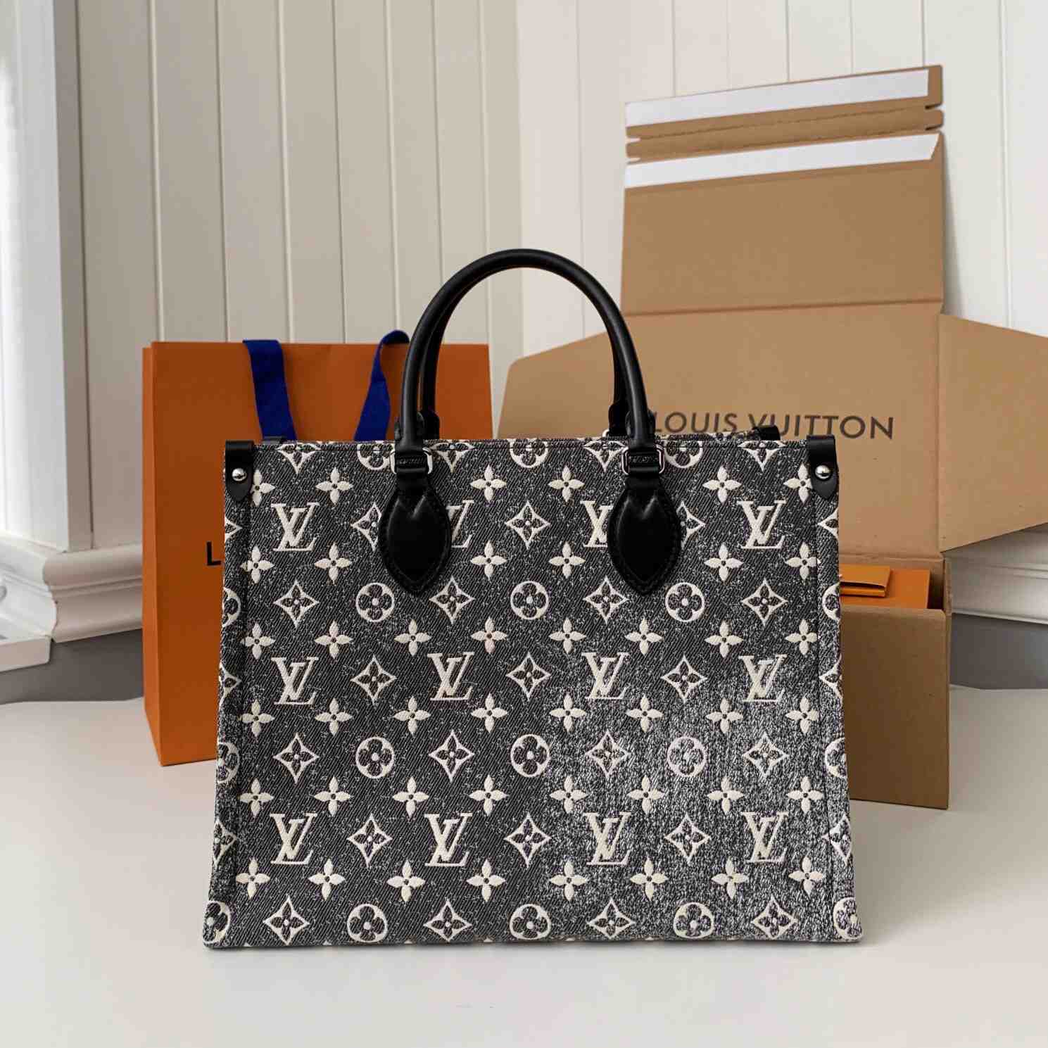 Louis Vuitton OnTheGo MM(35-27-14cm) - DopestKickz