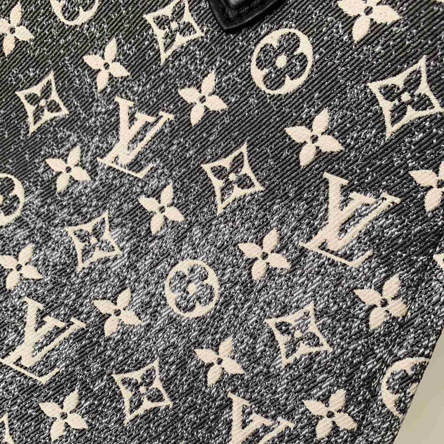 Louis Vuitton OnTheGo MM(35-27-14cm) - DopestKickz