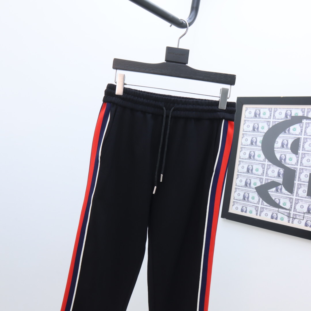 Gucci Zip Jacket & Jogging Pants - DopestKickz