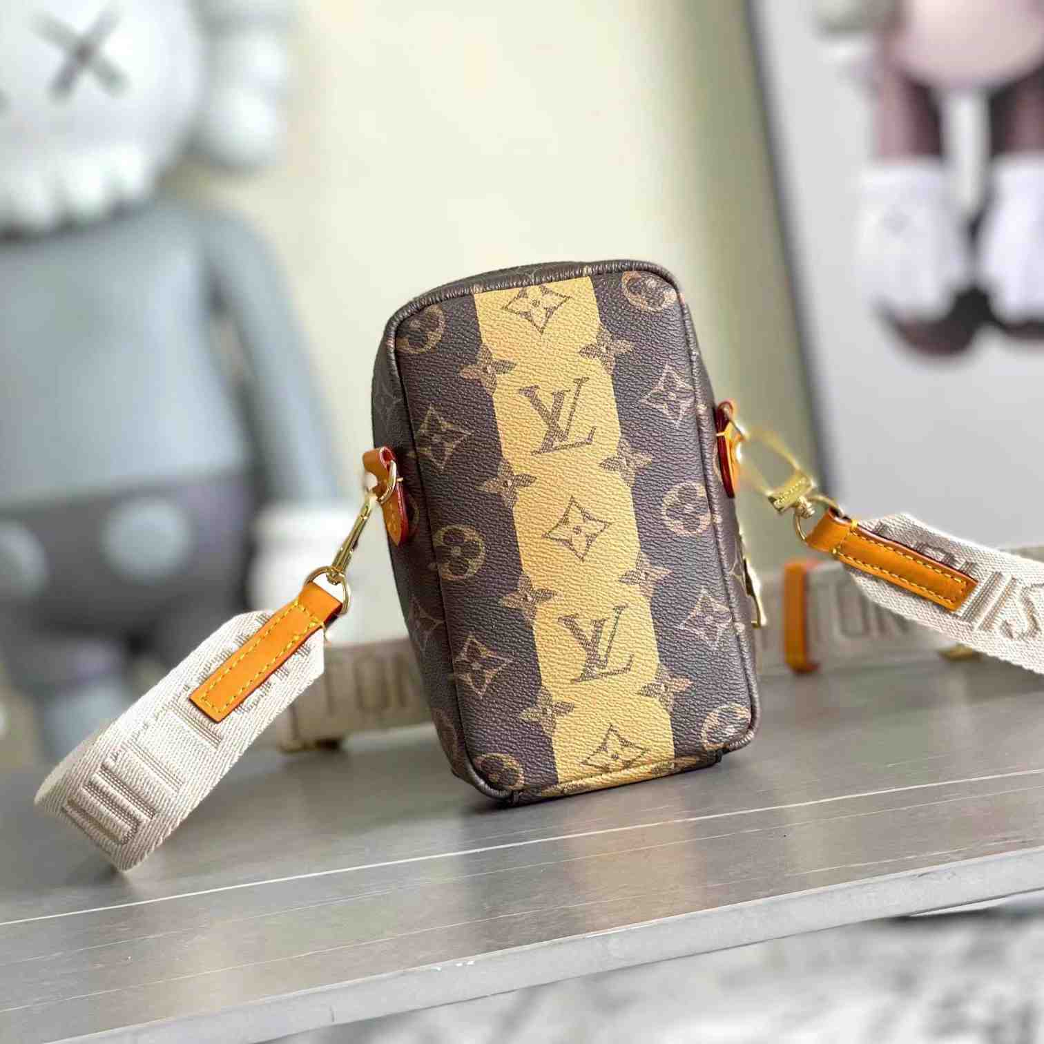 Louis Vuitton Flap Double Phone Pouch   (11-18-8cm)  M81005 - DopestKickz