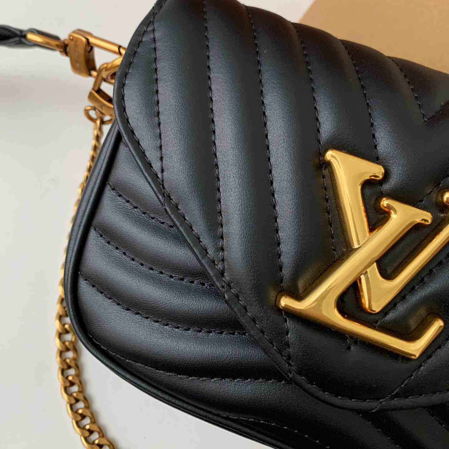  Louis Vuitton New Wave Multi-Pochette(19-14-5cm)   M56461 - DopestKickz