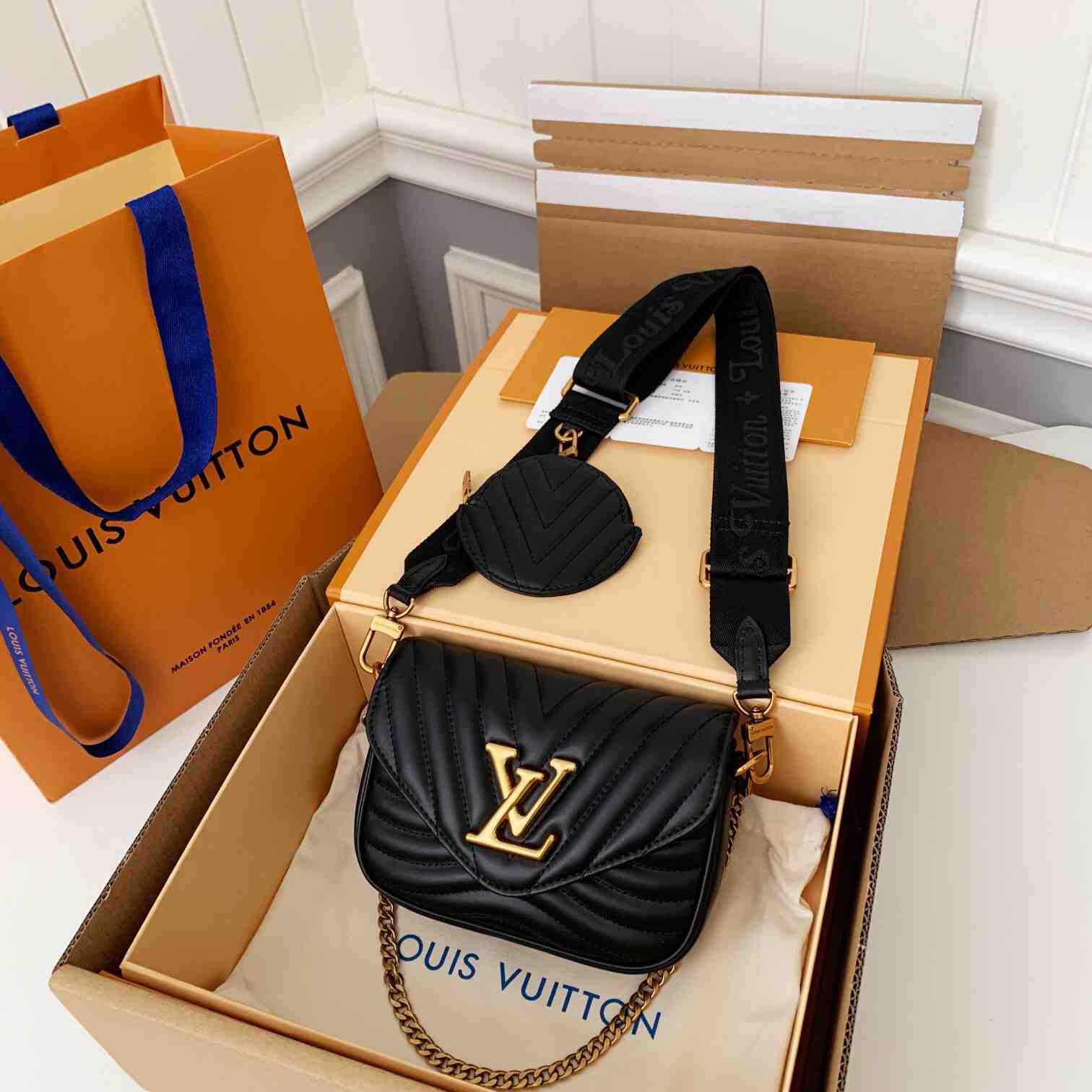  Louis Vuitton New Wave Multi-Pochette(19-14-5cm)   M56461 - DopestKickz