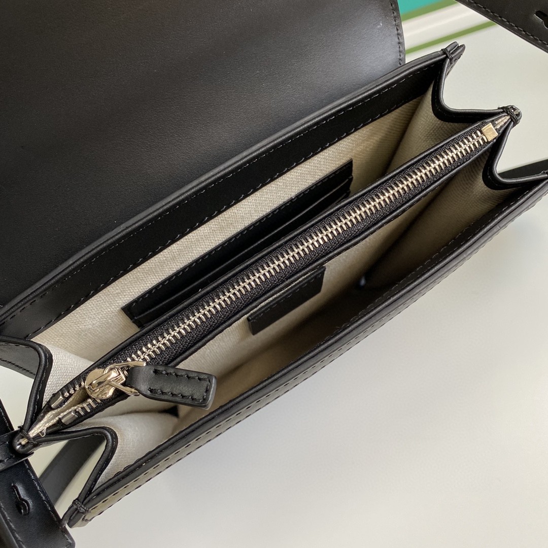 Gucci Embossed GG Motif Messenger Bag - Black(18-20-5.4cm)    625782 - DopestKickz