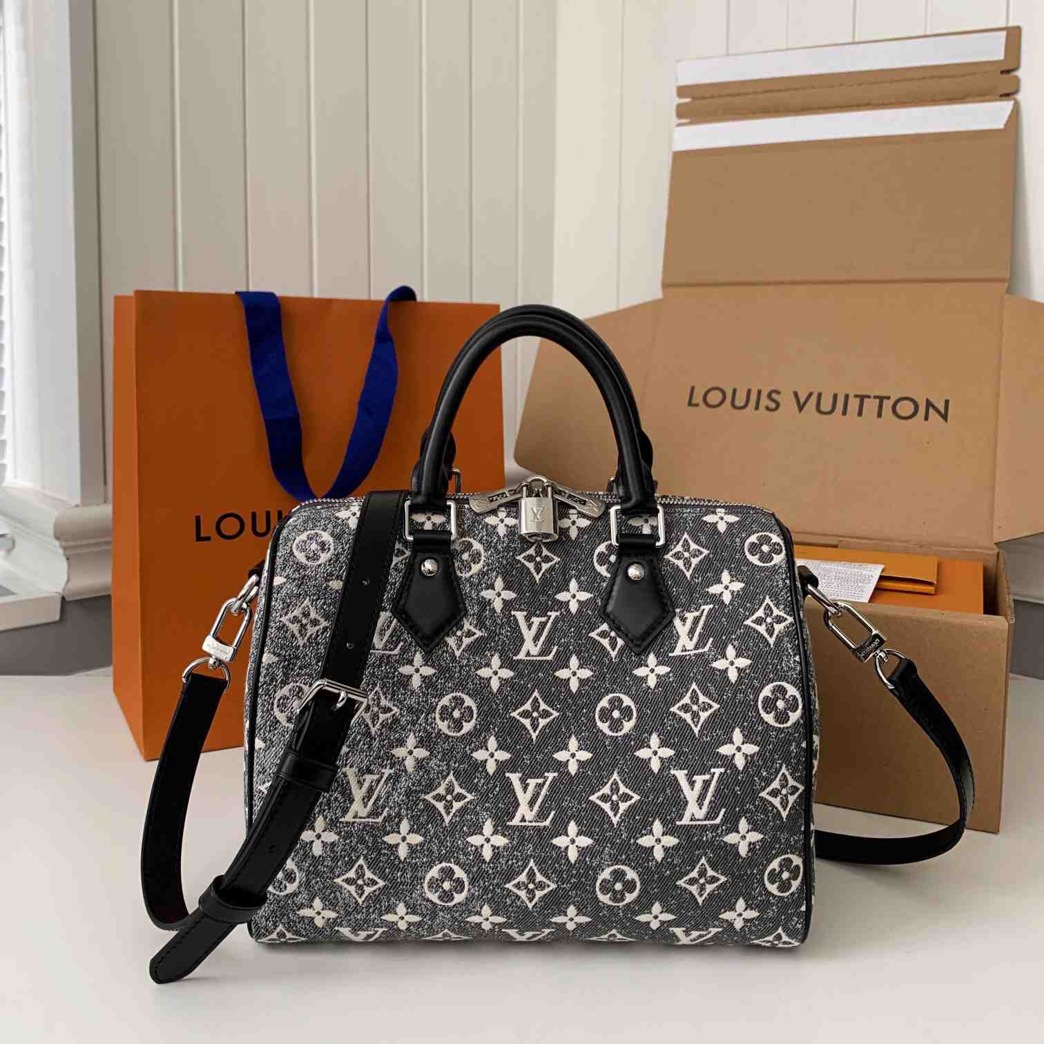 Louis Vuitton Speedy Bandoulière 25(25-19-15cm) - DopestKickz
