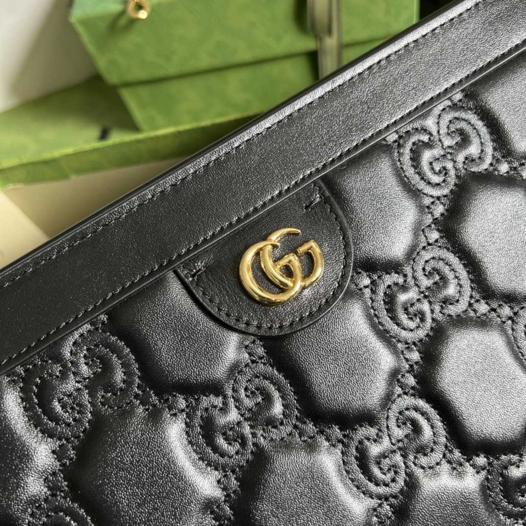Gucci GG Matelassé Leather Medium Bag(32.5-20-10cm)   - DopestKickz