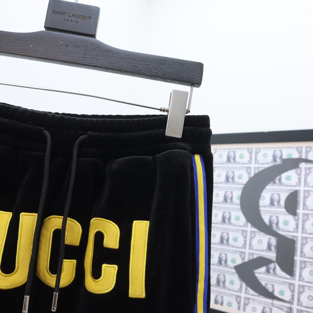 Gucci Zip Jacket & Jogging Pants - DopestKickz