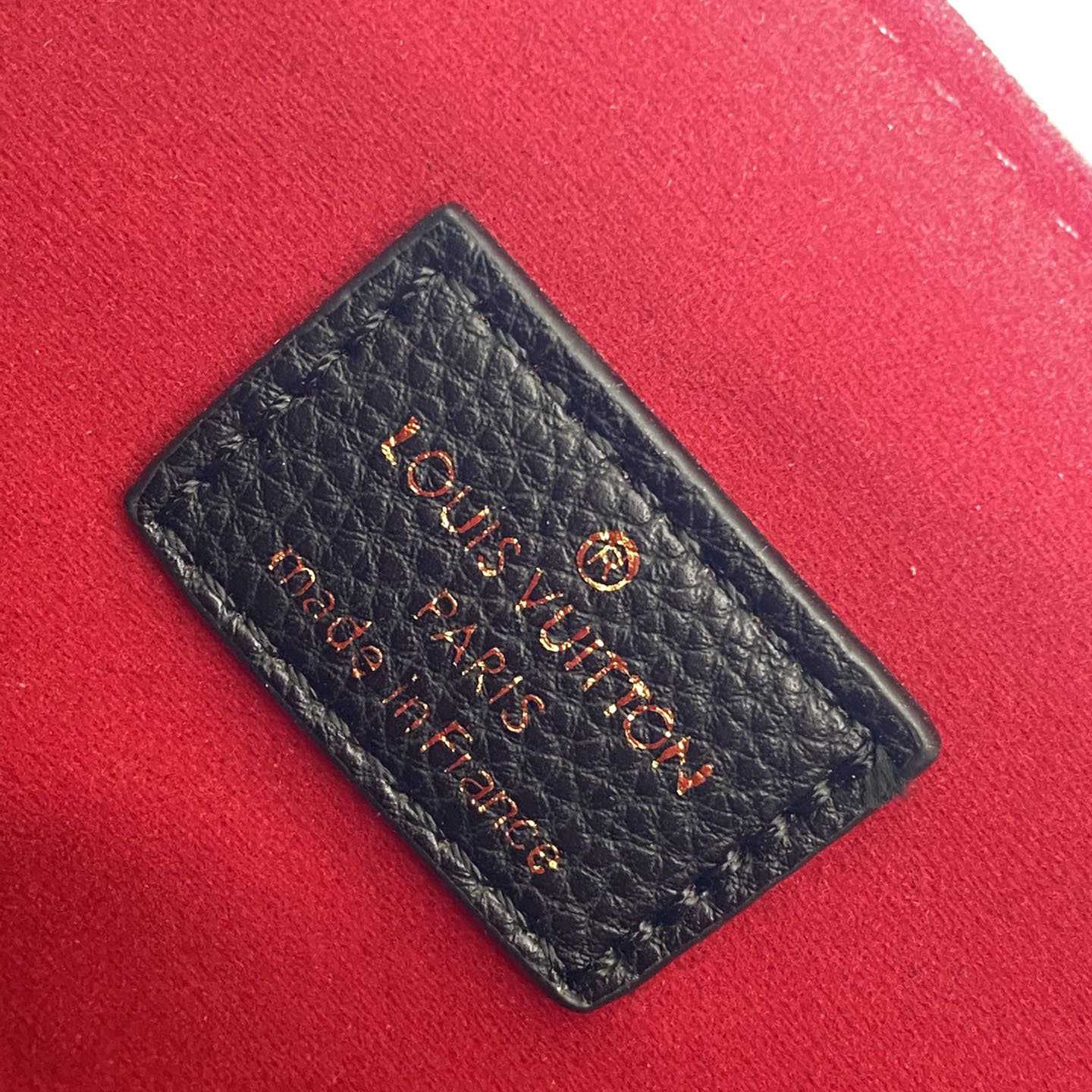 Louis Vuitton Lockme Shopper(42-28-15cm)   M57345 - DopestKickz