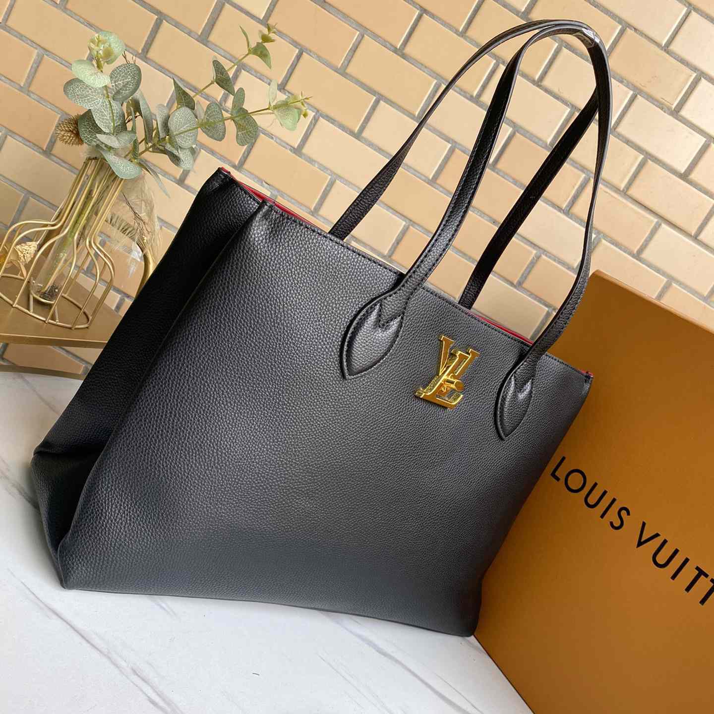 Louis Vuitton Lockme Shopper(42-28-15cm)   M57345 - DopestKickz