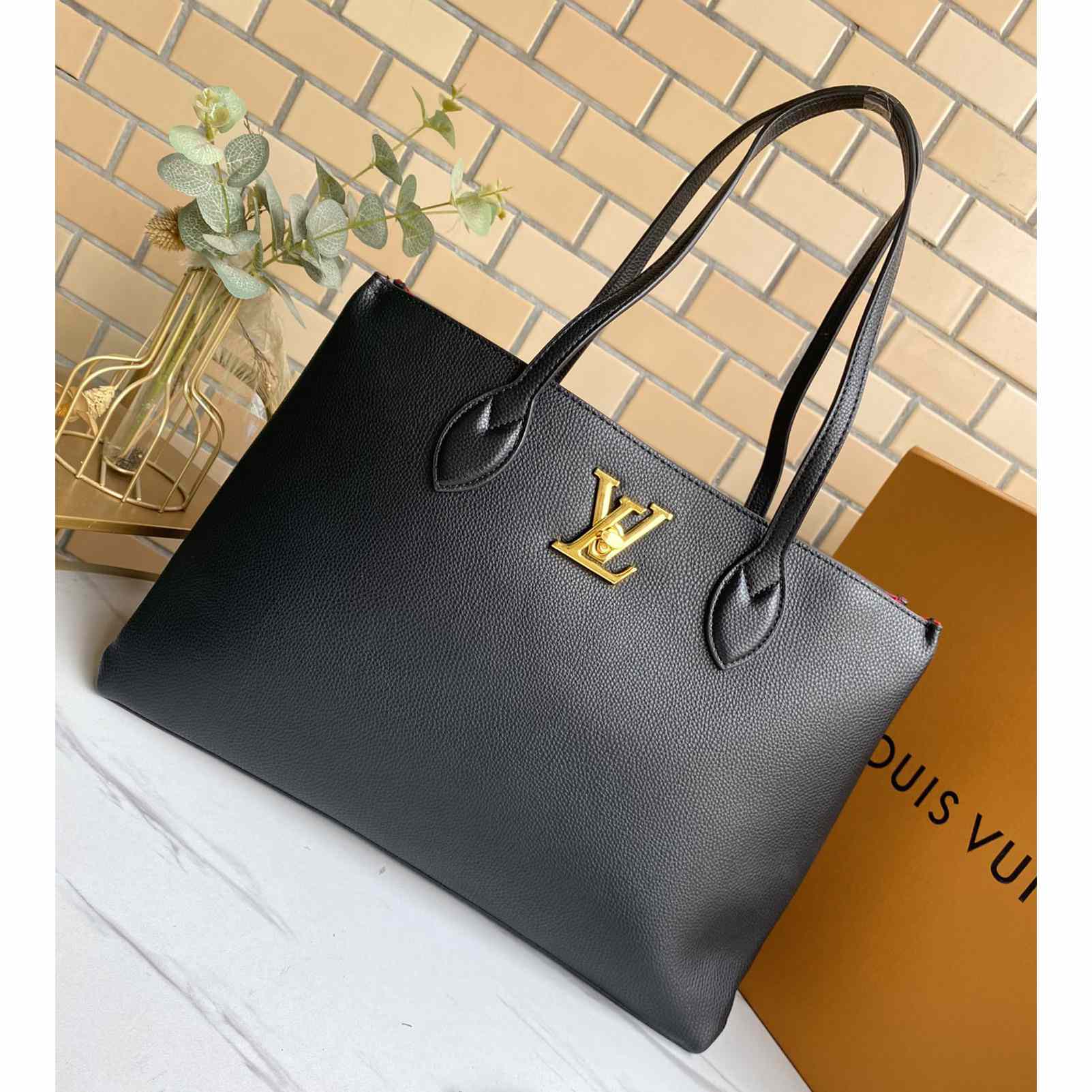 Louis Vuitton Lockme Shopper(42-28-15cm)   M57345 - DopestKickz