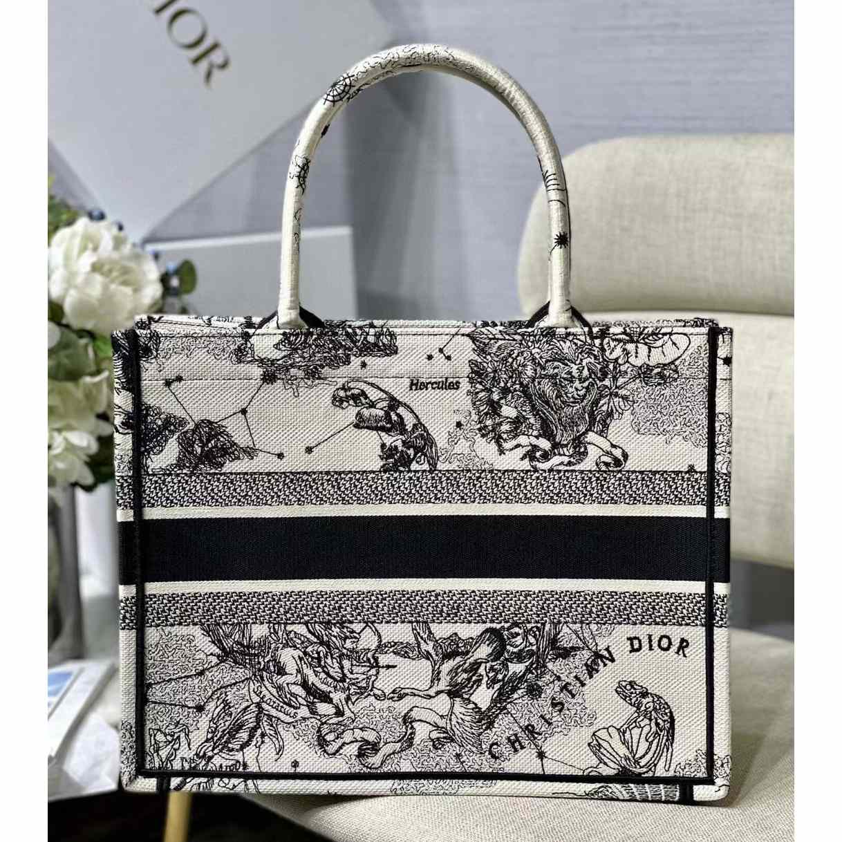 Dior Oblique Embroidered Book Tote（36.5-28-17.5CM）-Embroiderable Characters - DopestKickz