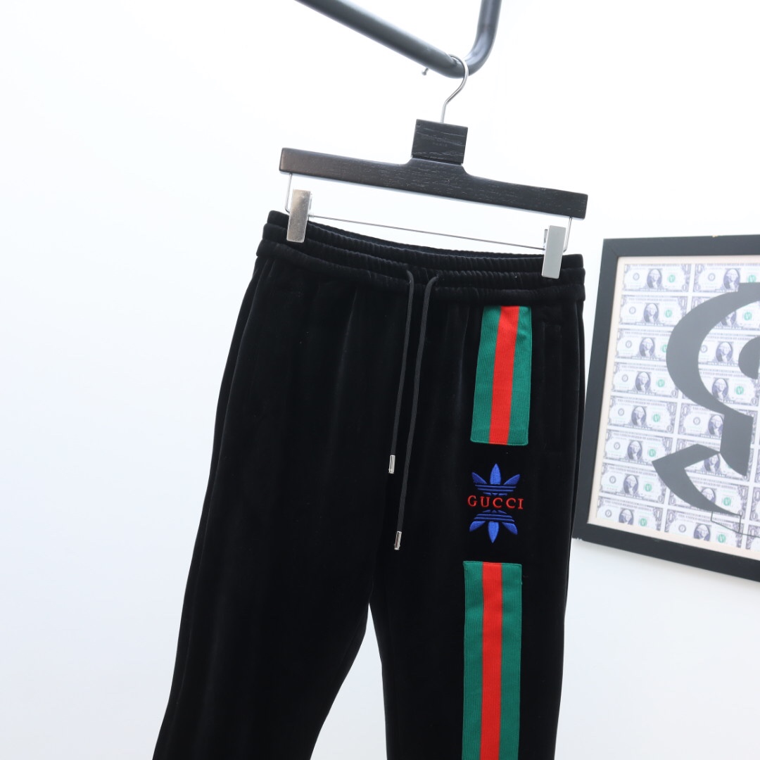 Gucci Zip Jacket & Jogging Pants - DopestKickz