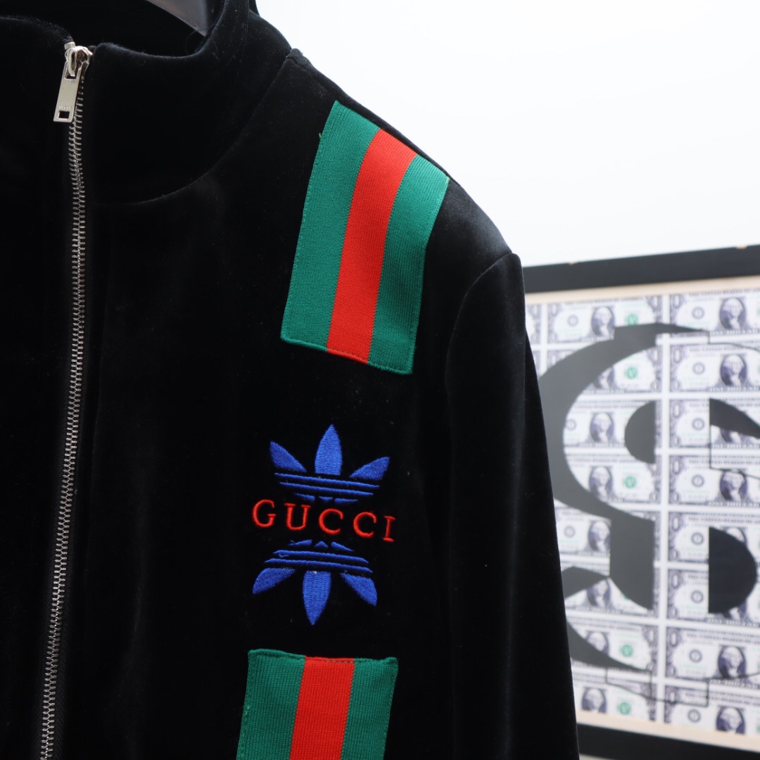 Gucci Zip Jacket & Jogging Pants - DopestKickz