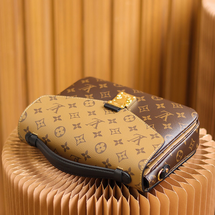 Louis Vuitton Pochette Métis Bag (25*19*7cm)   M44876 - DopestKickz